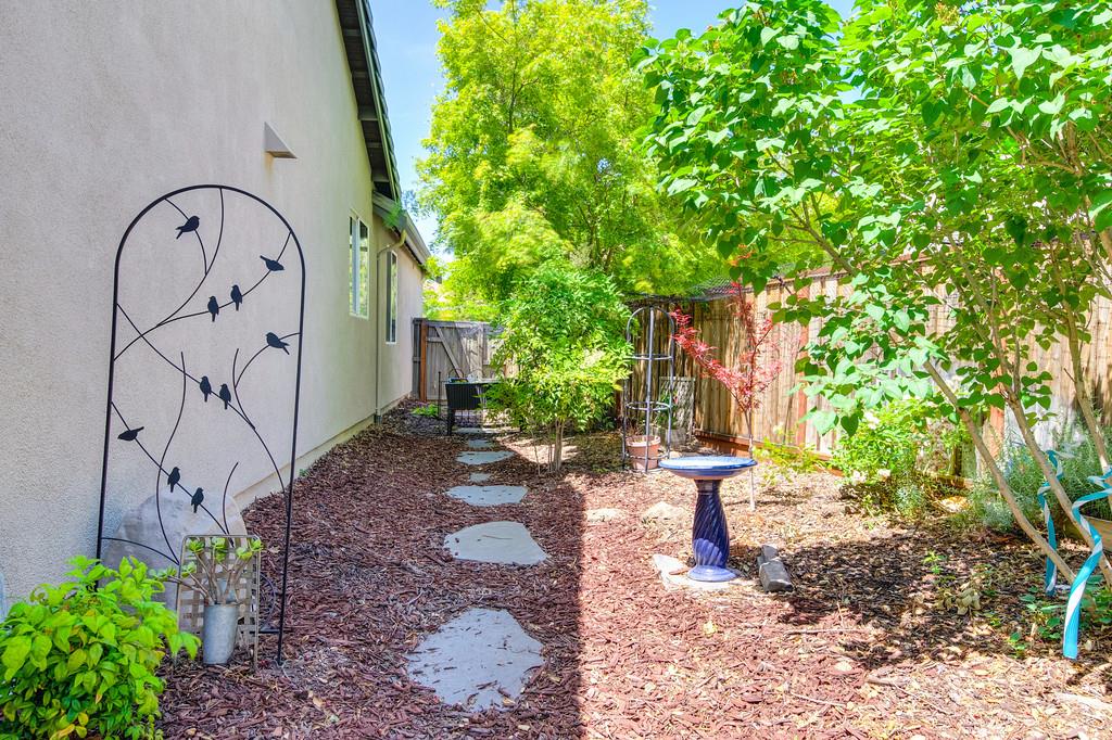 Detail Gallery Image 69 of 99 For 190 Montilla Cir, Sacramento,  CA 95835 - 2 Beds | 2 Baths