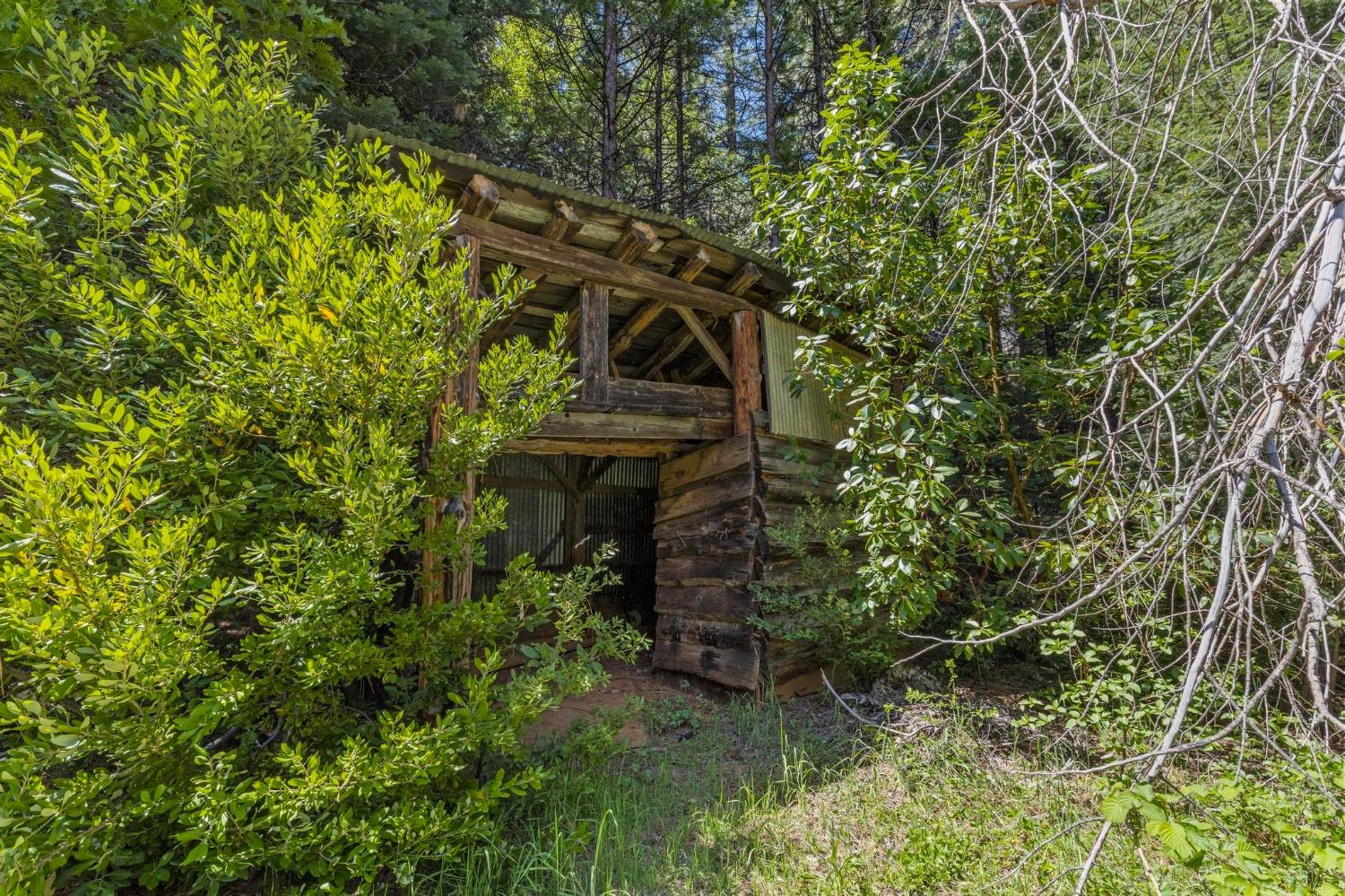 Detail Gallery Image 14 of 58 For 14138 La Porte Rd, Strawberry Valley,  CA 95981 - 2 Beds | 2/1 Baths