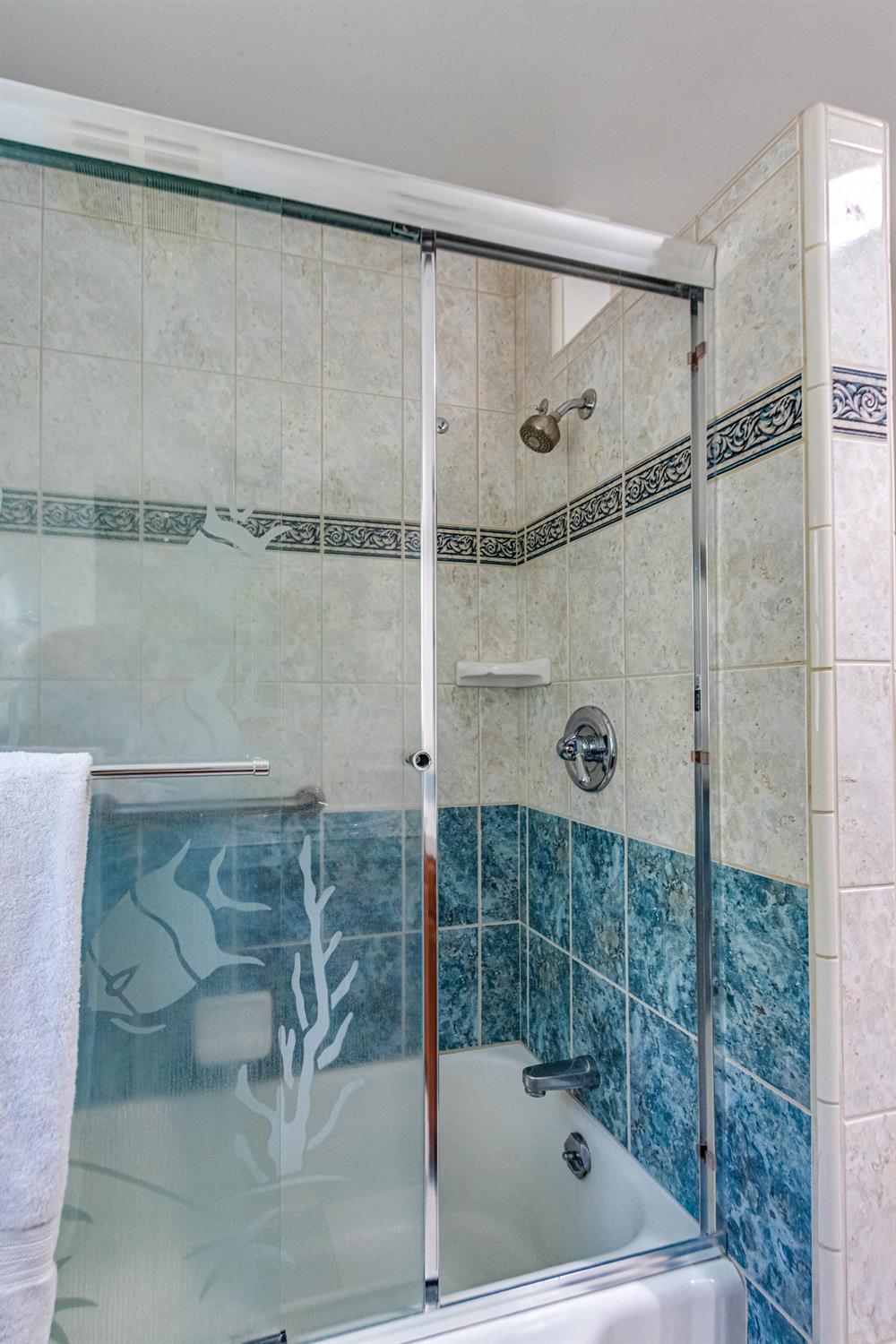 Detail Gallery Image 22 of 36 For 1229 Fitch Way, Sacramento,  CA 95864 - 3 Beds | 2 Baths