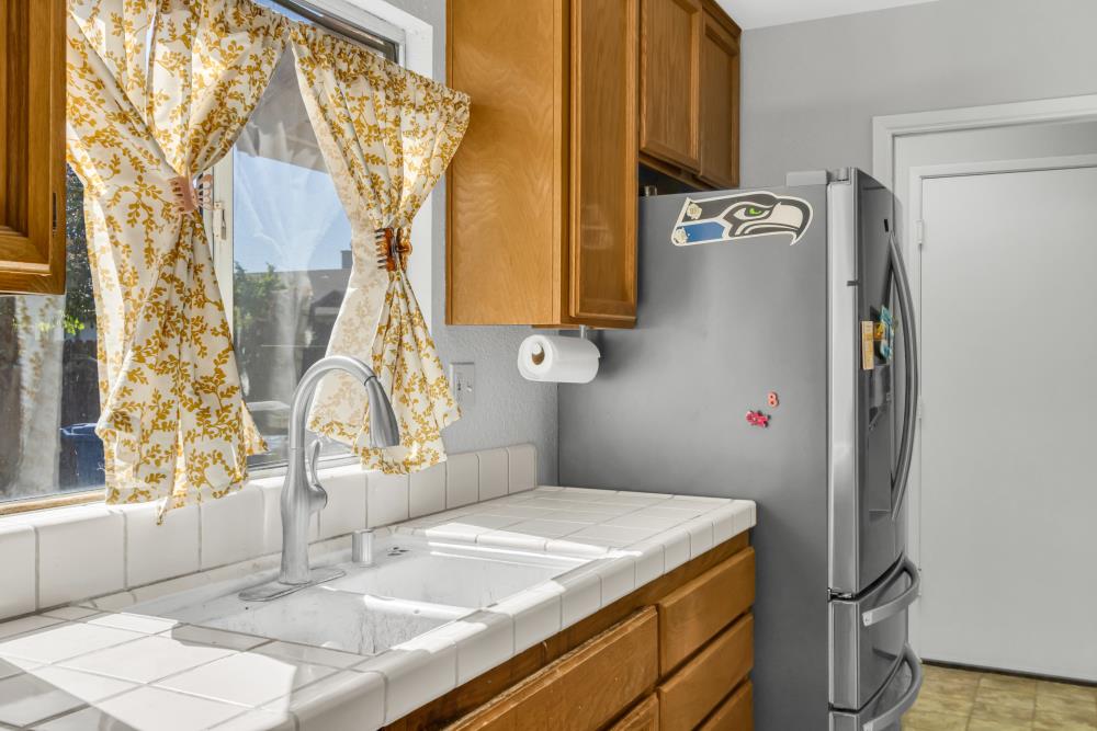 Detail Gallery Image 14 of 33 For 7926 Eagle Peak Way, Antelope,  CA 95843 - 3 Beds | 2 Baths