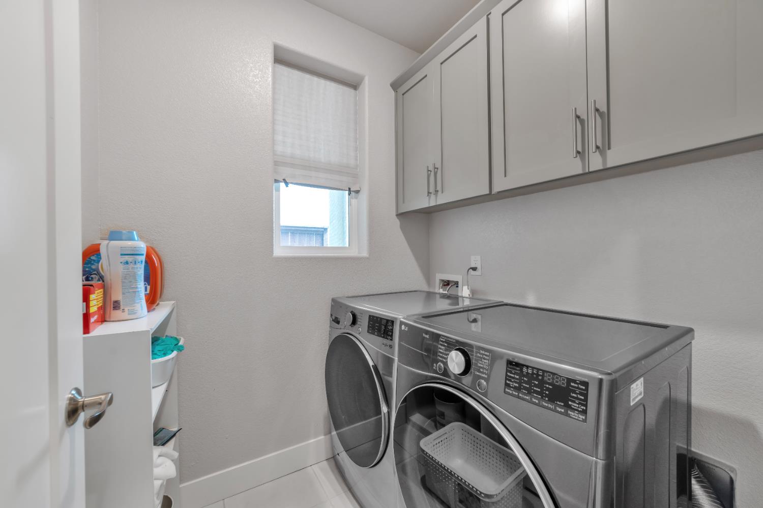 Detail Gallery Image 28 of 35 For 3429 Tall Oaks Bend Way, Folsom,  CA 95630 - 3 Beds | 2 Baths