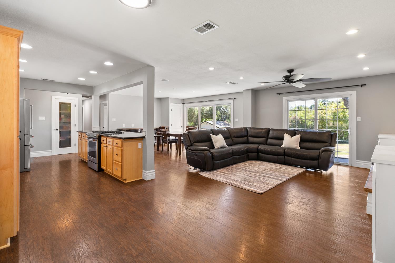 Detail Gallery Image 9 of 78 For 7332 West Ln, Granite Bay,  CA 95746 - 3 Beds | 2 Baths