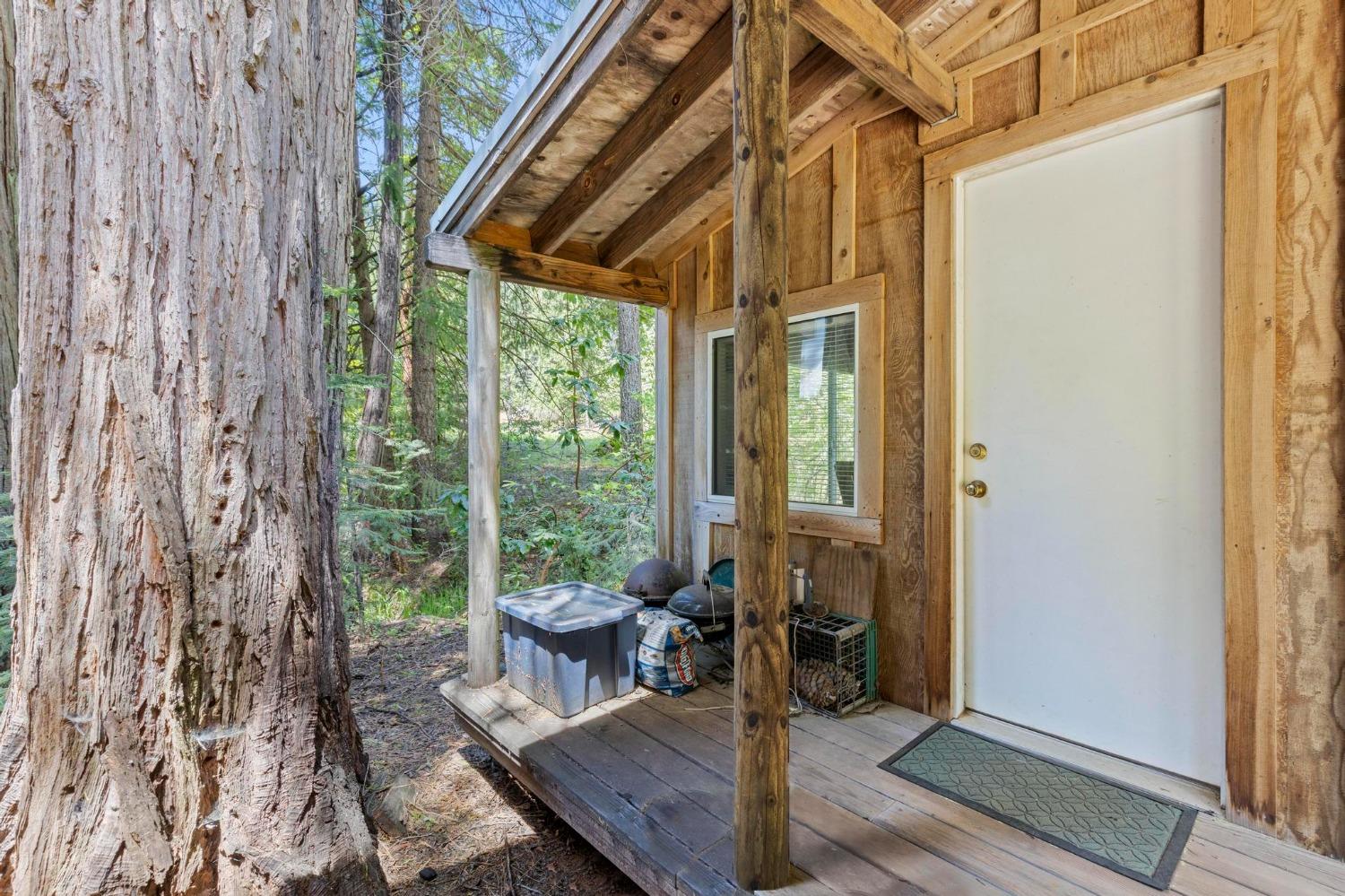 Detail Gallery Image 36 of 58 For 14138 La Porte Rd, Strawberry Valley,  CA 95981 - 2 Beds | 2/1 Baths