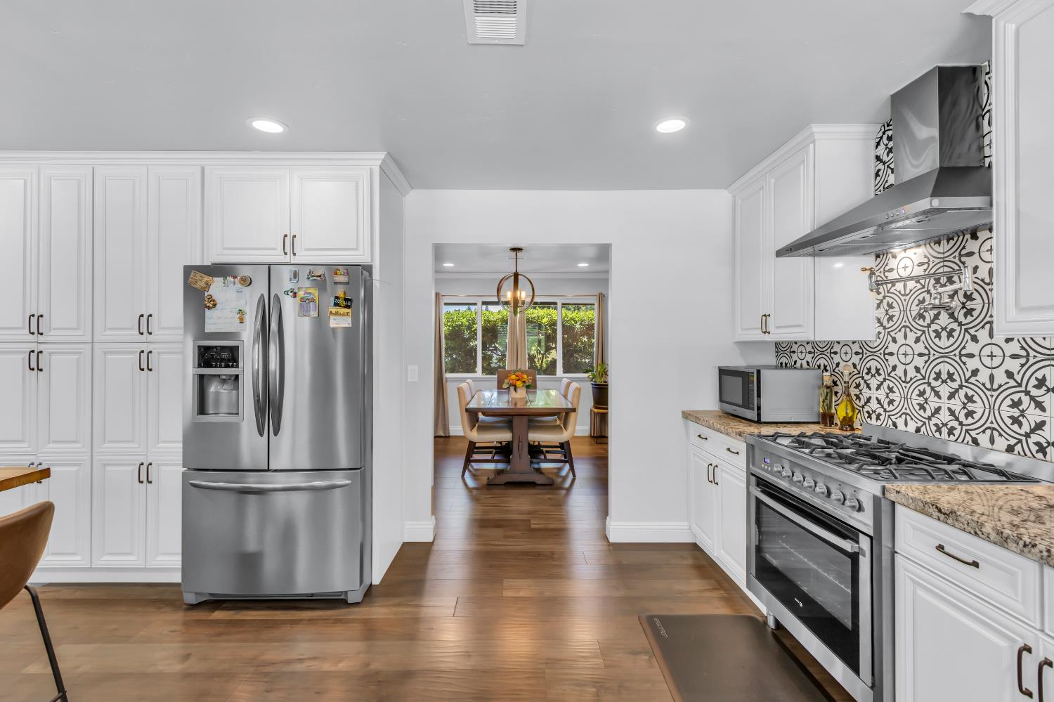 Detail Gallery Image 67 of 94 For 590 Kevington Ct, Sacramento,  CA 95864 - 4 Beds | 3/1 Baths