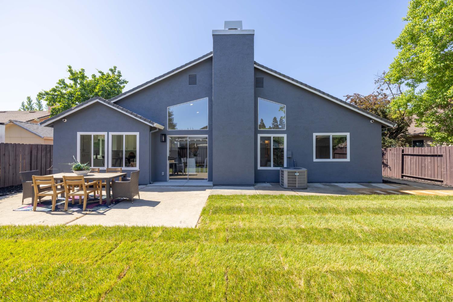 Detail Gallery Image 40 of 45 For 1505 Danica Way, Sacramento,  CA 95833 - 3 Beds | 2 Baths
