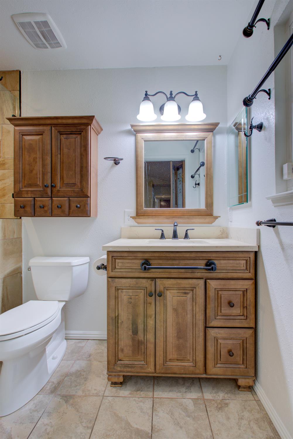 Detail Gallery Image 26 of 38 For 1801 Innsbrook Dr, Modesto,  CA 95350 - 3 Beds | 2 Baths