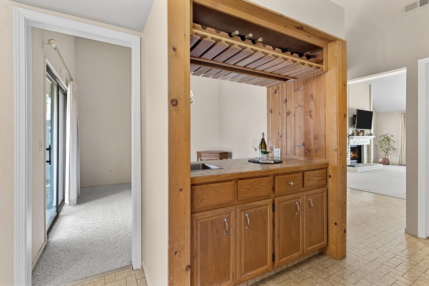 Detail Gallery Image 16 of 28 For 290 W Rumble Rd a,  Modesto,  CA 95350 - 2 Beds | 2 Baths
