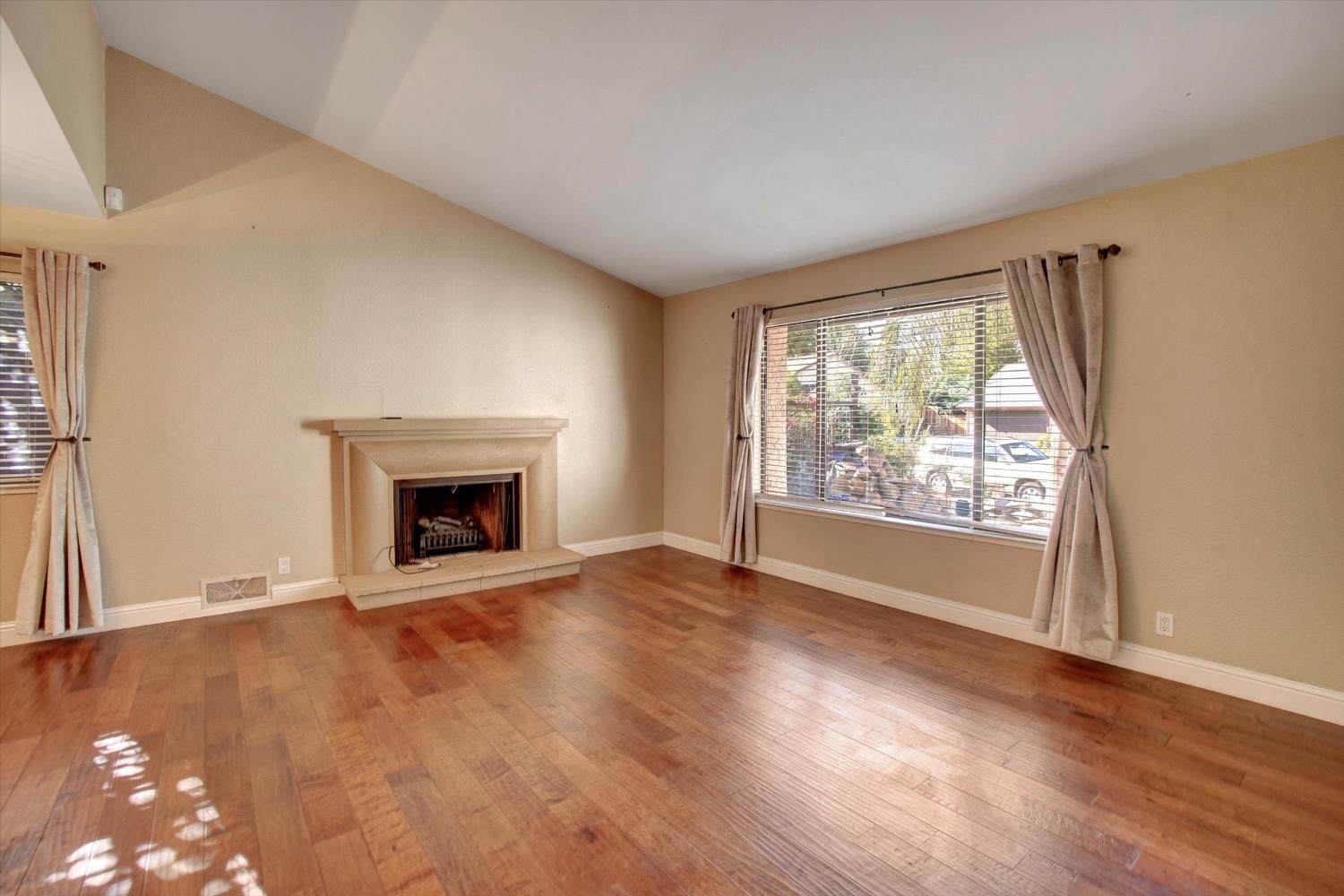 Detail Gallery Image 36 of 49 For 11161 Utopia River Ct, Rancho Cordova,  CA 95670 - 3 Beds | 2 Baths