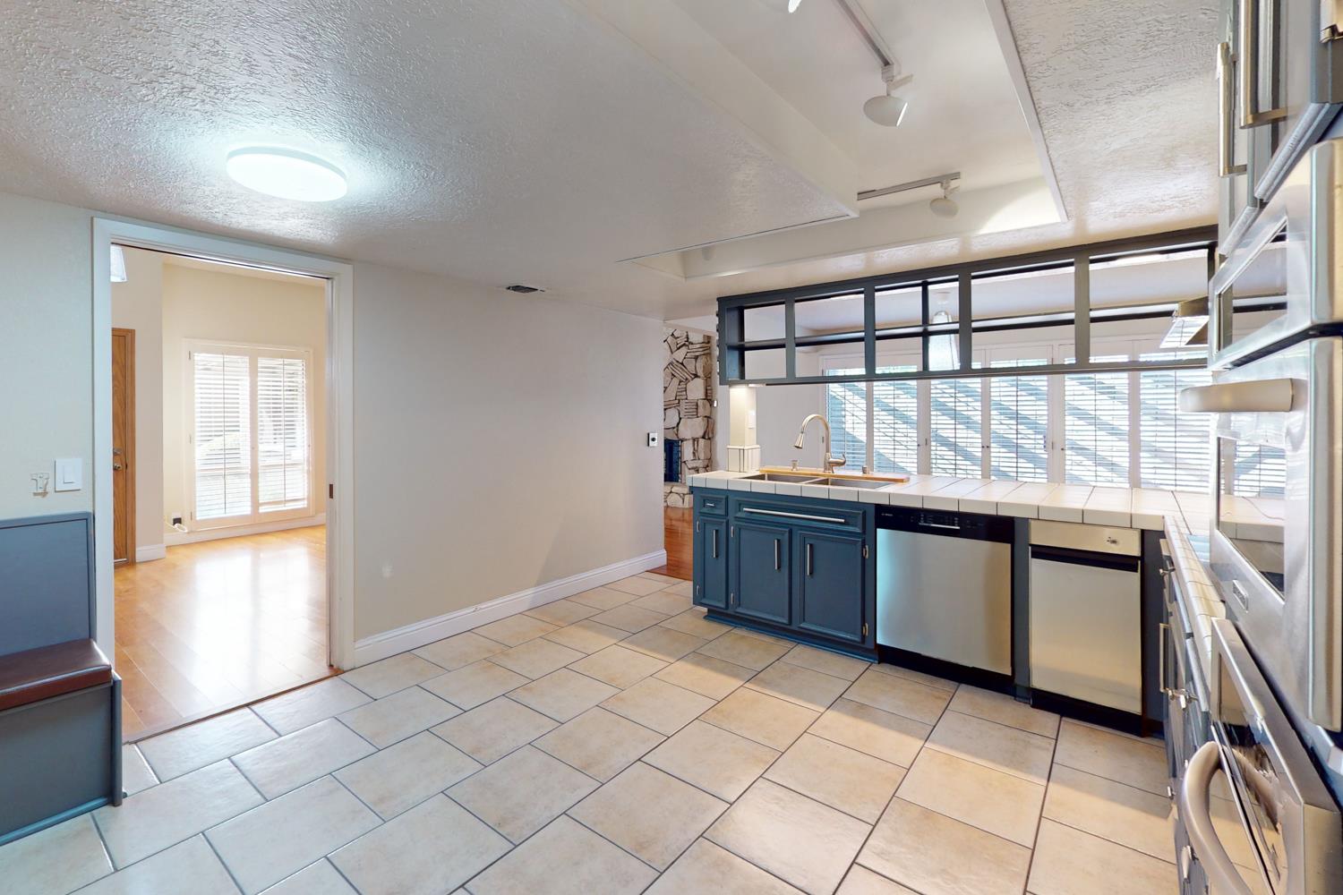 Detail Gallery Image 33 of 75 For 608 College St #11,  Woodland,  CA 95695 - 3 Beds | 2/1 Baths
