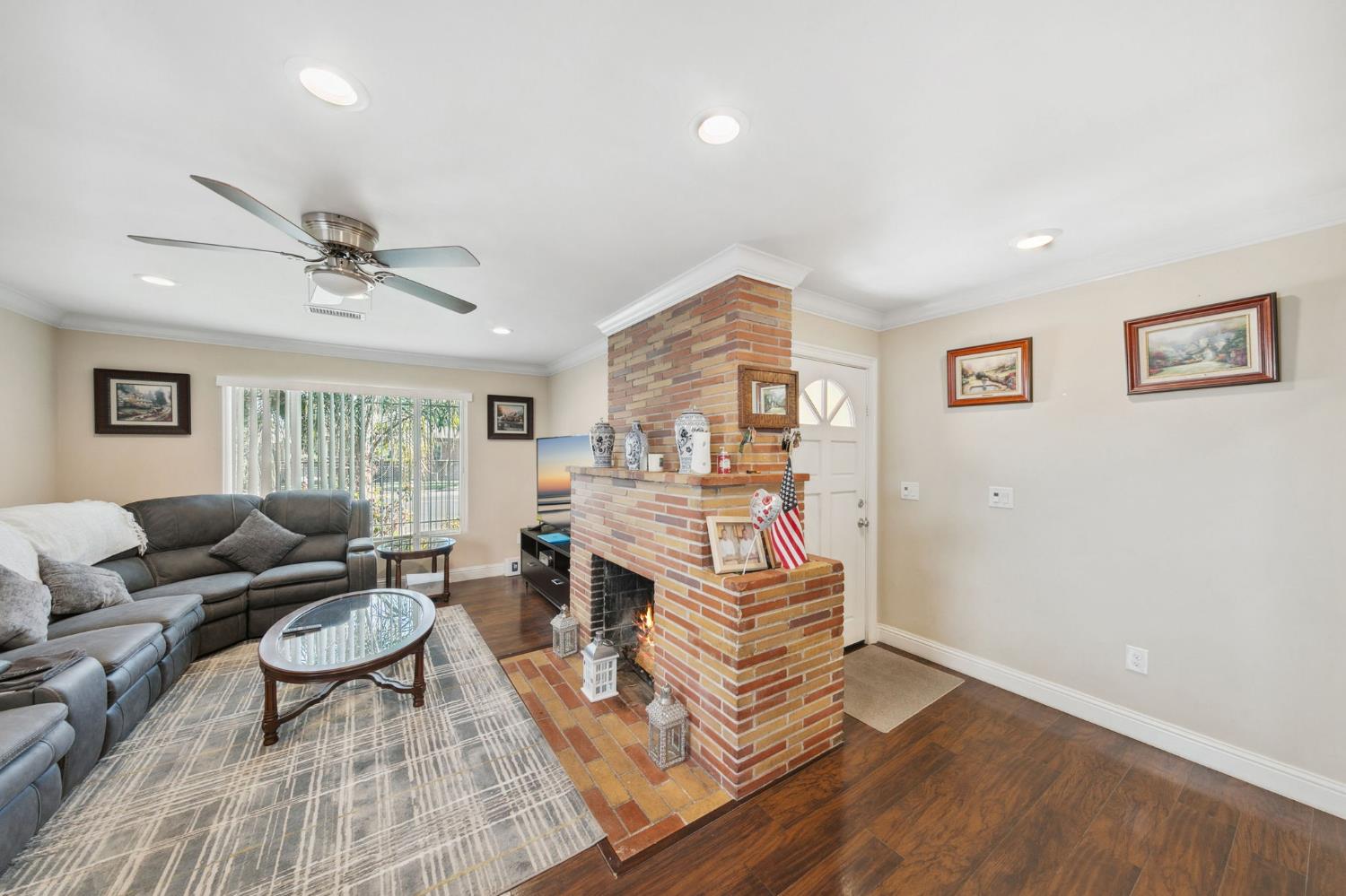 Detail Gallery Image 17 of 37 For 4309 23rd Ave, Sacramento,  CA 95820 - 3 Beds | 1 Baths