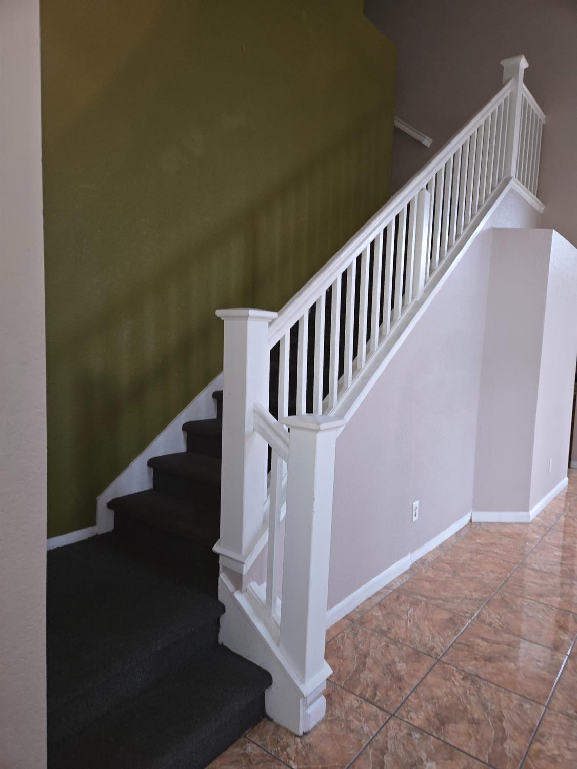Detail Gallery Image 14 of 49 For 3634 Whispering Creek Cir, Stockton,  CA 95219 - 3 Beds | 2/1 Baths