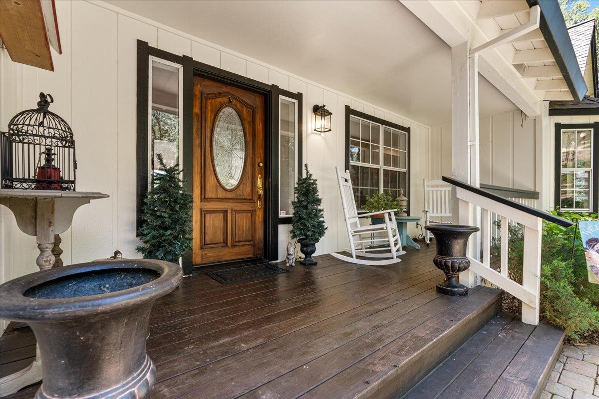 Detail Gallery Image 2 of 66 For 20088 Peyton Pl, Grass Valley,  CA 95949 - 4 Beds | 3 Baths