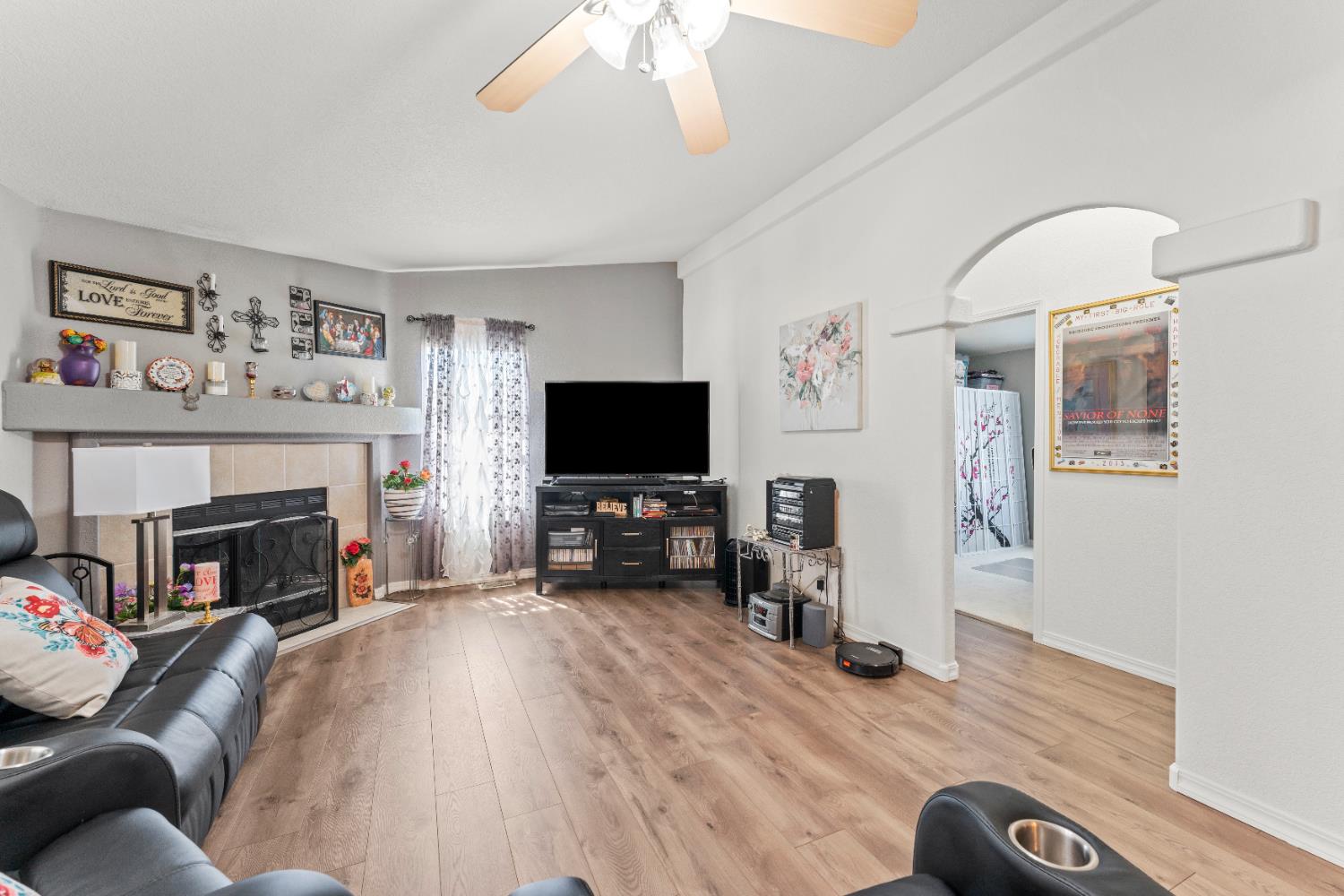 Detail Gallery Image 7 of 53 For 3901 Lake Rd 169, West Sacramento,  CA 95691 - 3 Beds | 2 Baths