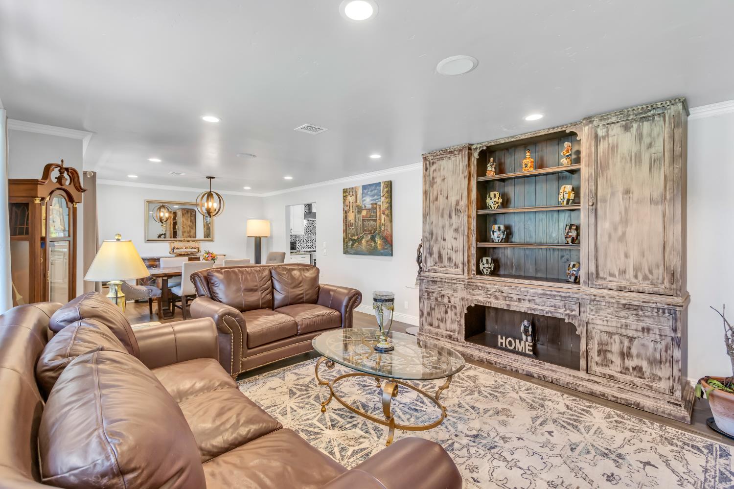 Detail Gallery Image 18 of 94 For 590 Kevington Ct, Sacramento,  CA 95864 - 4 Beds | 3/1 Baths