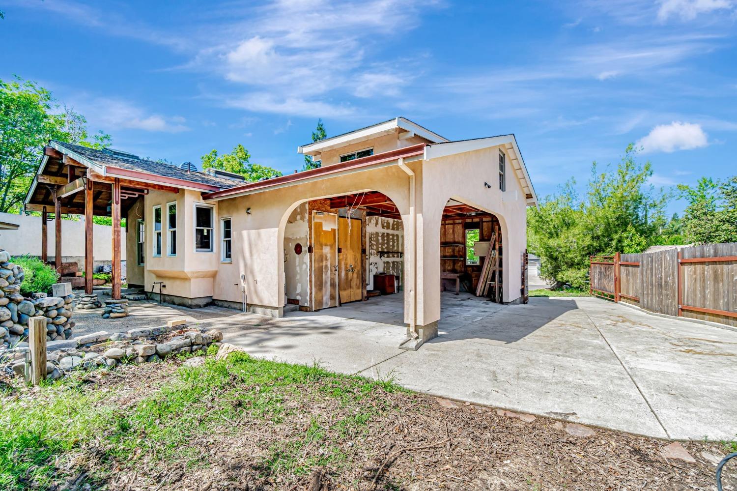 Isabella Avenue, Fair Oaks, California image 36