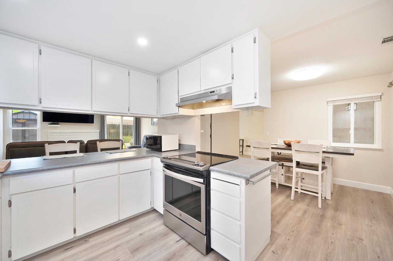Detail Gallery Image 20 of 52 For 9548 Helio Dr, Sacramento,  CA 95827 - 3 Beds | 2 Baths