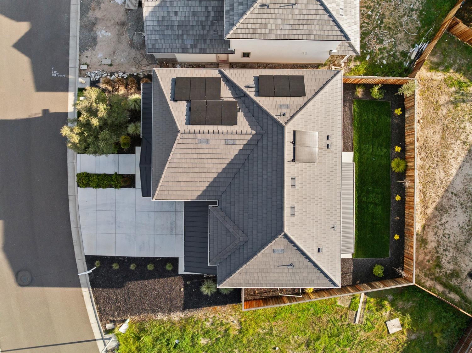 Detail Gallery Image 48 of 51 For 4020 Della Ct, Rocklin,  CA 95677 - 4 Beds | 2/1 Baths
