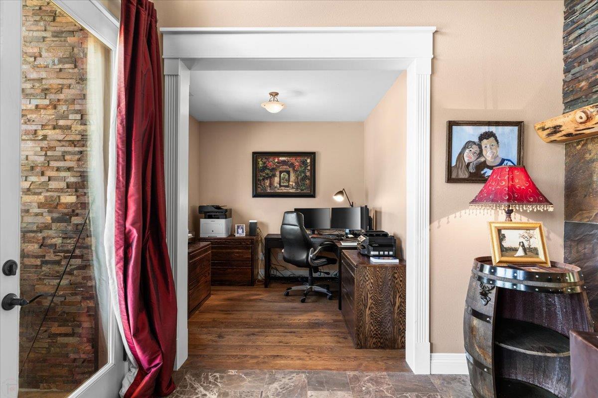 Detail Gallery Image 18 of 97 For 9267 7r Bar Rd, Angels Camp,  CA 95222 - 3 Beds | 3/1 Baths