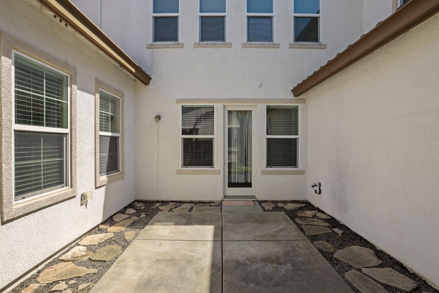 Detail Gallery Image 53 of 68 For 10305 Bridgeview Ln, Stockton,  CA 95219 - 5 Beds | 3 Baths