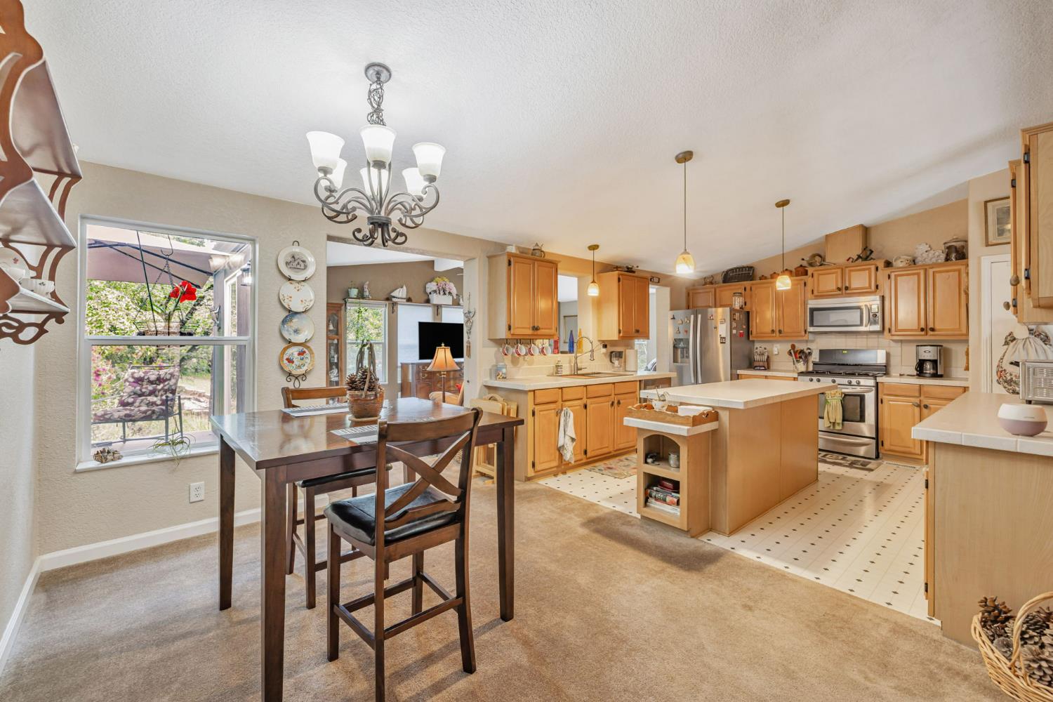Detail Gallery Image 14 of 61 For 3335 Gas Canyon Ct, Foresthill,  CA 95631 - 5 Beds | 4 Baths