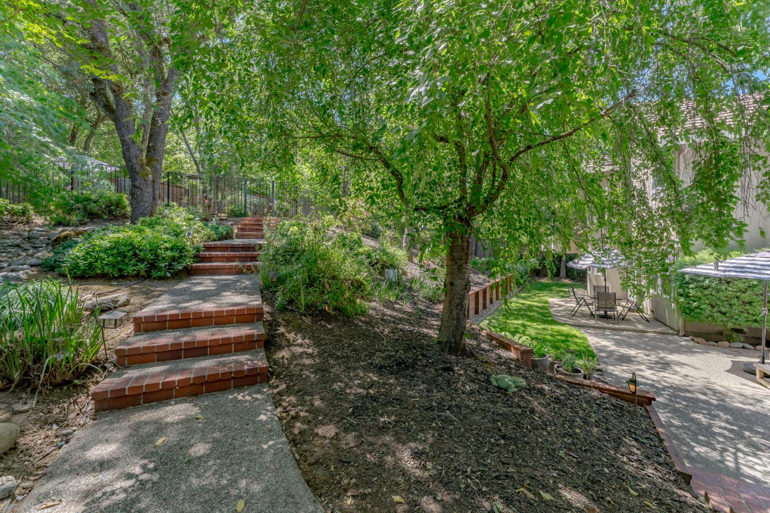 Detail Gallery Image 31 of 45 For 2010 Sheffield Dr, El Dorado Hills,  CA 95762 - 4 Beds | 3 Baths