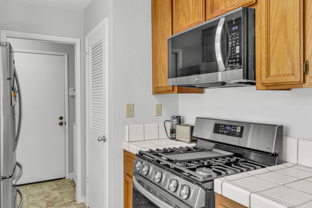 Detail Gallery Image 15 of 33 For 7926 Eagle Peak Way, Antelope,  CA 95843 - 3 Beds | 2 Baths