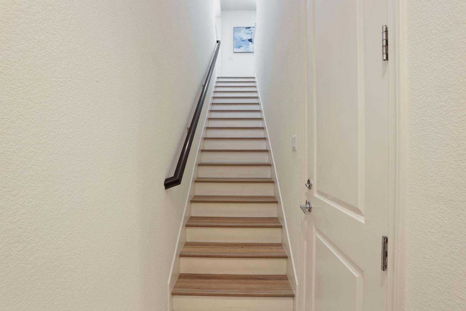 Detail Gallery Image 6 of 54 For 17481 Nightshore Dr, Lathrop,  CA 95330 - 3 Beds | 2 Baths