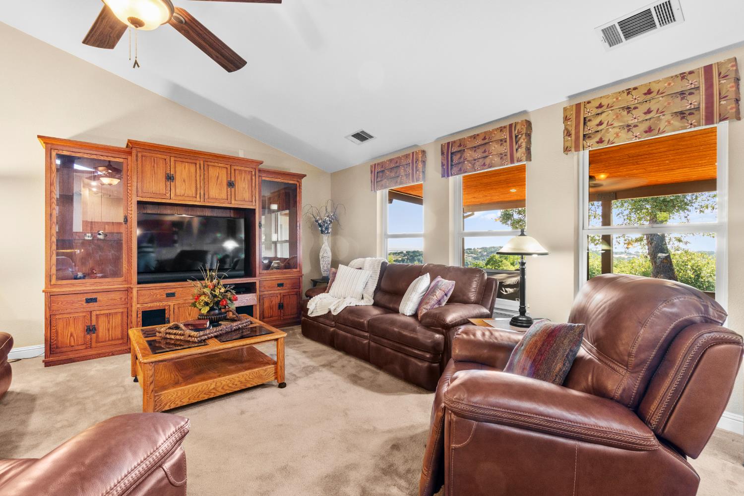 Detail Gallery Image 45 of 83 For 5001 Mourning Dove Ln, Shingle Springs,  CA 95682 - 4 Beds | 3/1 Baths