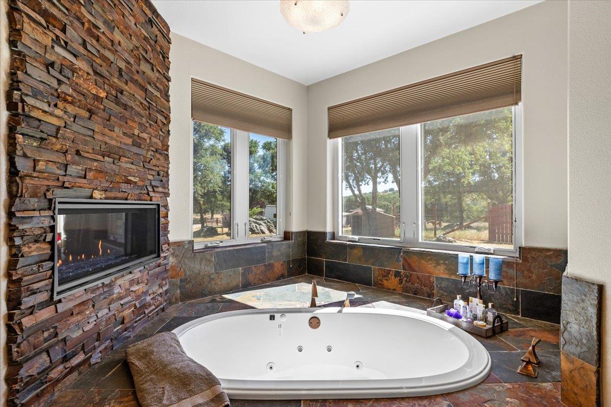Detail Gallery Image 51 of 97 For 9267 7r Bar Rd, Angels Camp,  CA 95222 - 3 Beds | 3/1 Baths
