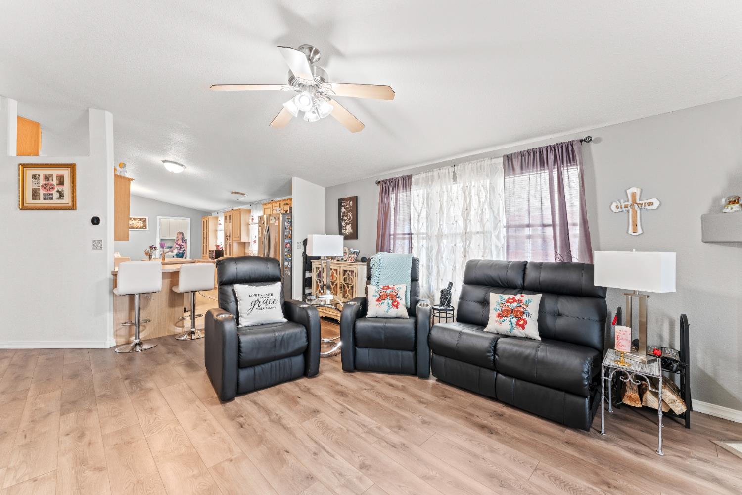 Detail Gallery Image 6 of 53 For 3901 Lake Rd 169, West Sacramento,  CA 95691 - 3 Beds | 2 Baths