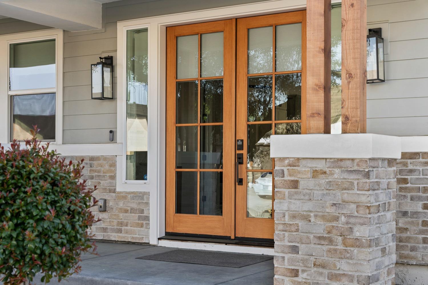 Detail Gallery Image 2 of 51 For 4020 Della Ct, Rocklin,  CA 95677 - 4 Beds | 2/1 Baths