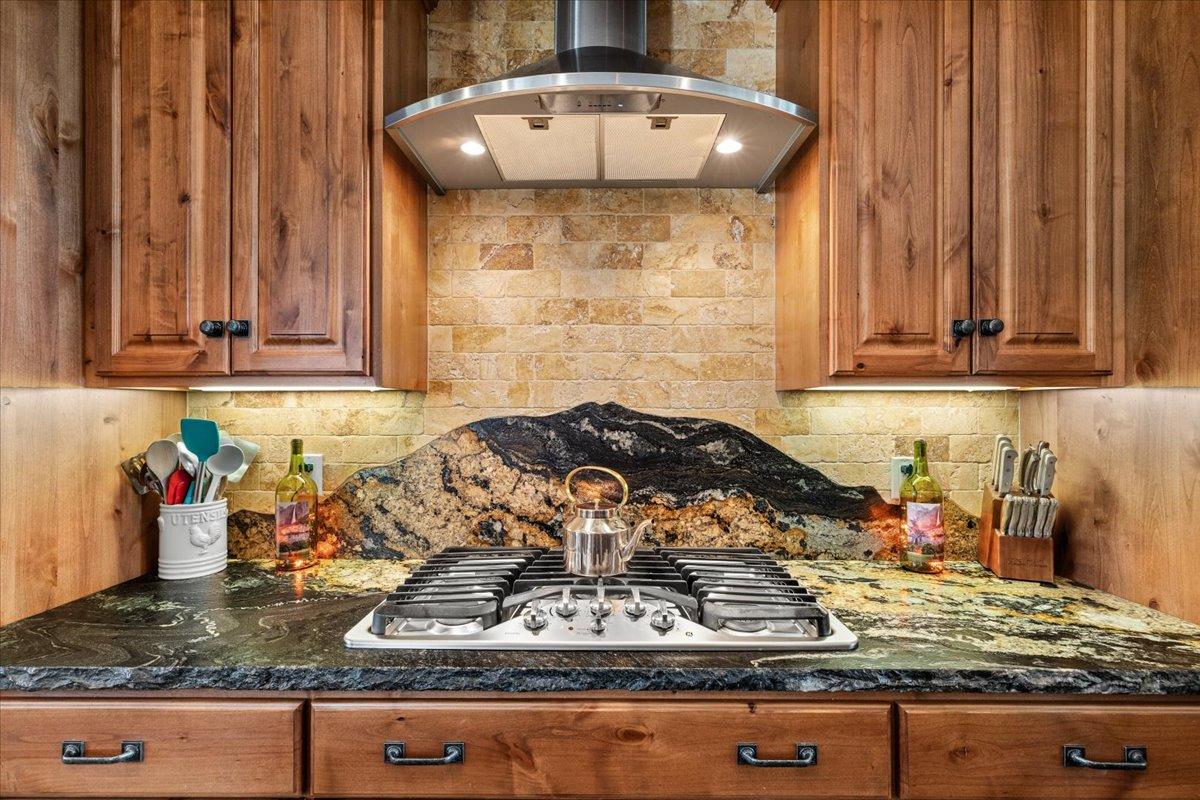 Detail Gallery Image 33 of 97 For 9267 7r Bar Rd, Angels Camp,  CA 95222 - 3 Beds | 3/1 Baths