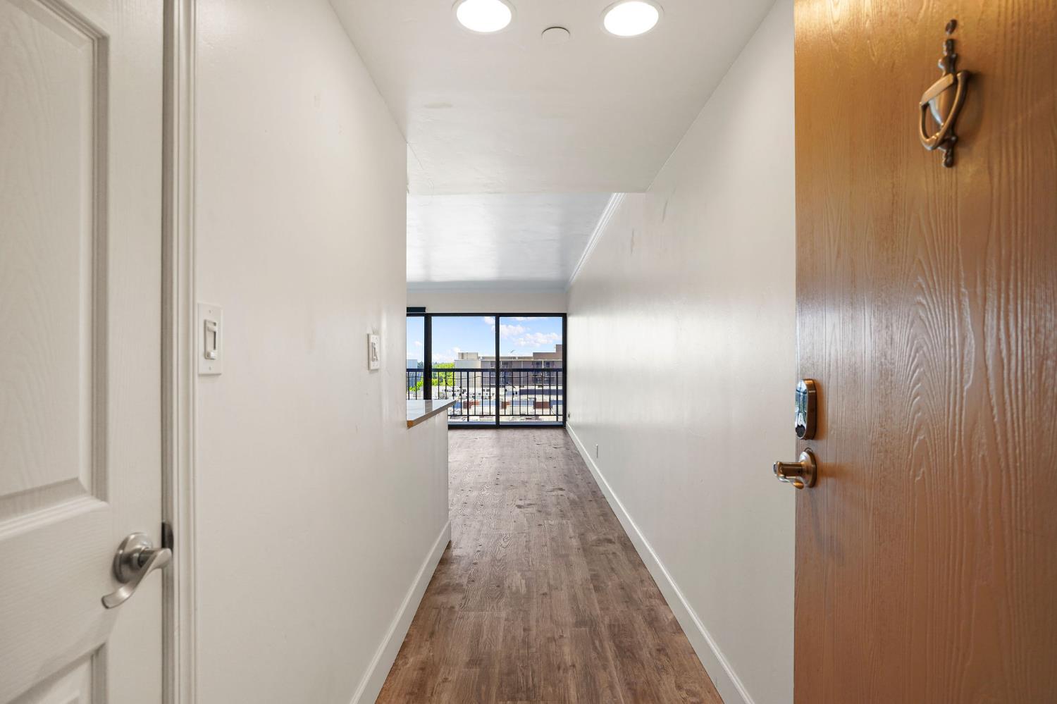 Photo #8: 225065069 Listing: Photo #8