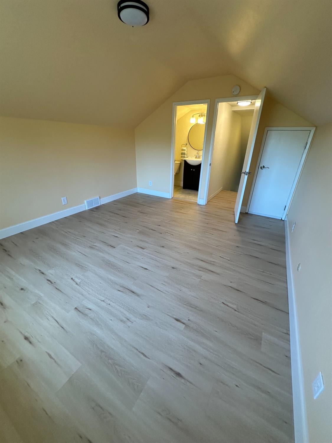 Detail Gallery Image 31 of 44 For 7969 Glenbar Way, Fair Oaks,  CA 95628 - 4 Beds | 2/1 Baths