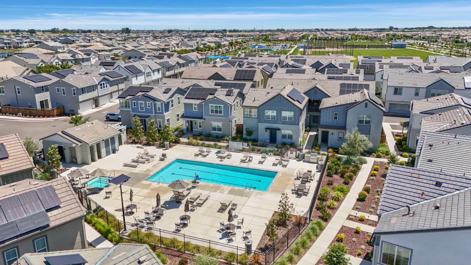 Detail Gallery Image 45 of 54 For 17481 Nightshore Dr, Lathrop,  CA 95330 - 3 Beds | 2 Baths