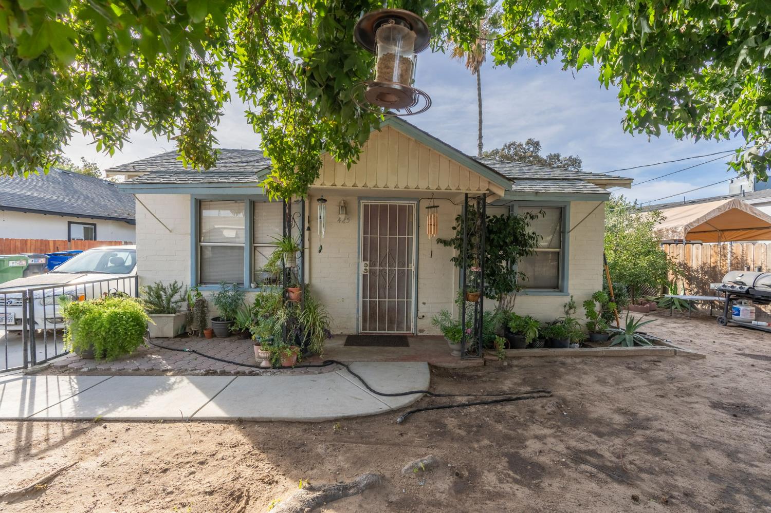 Detail Gallery Image 1 of 17 For 425 Ryder Way, Modesto,  CA 95351 - 3 Beds | 1/1 Baths