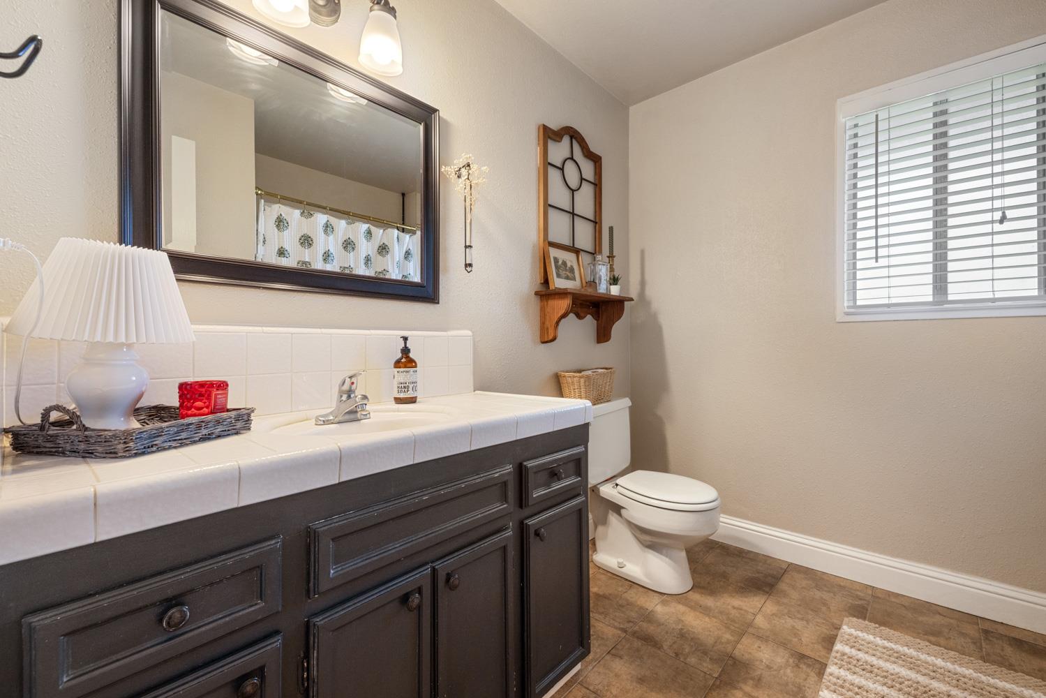 Detail Gallery Image 22 of 36 For 2365 E Marshall St, Turlock,  CA 95380 - 3 Beds | 2 Baths