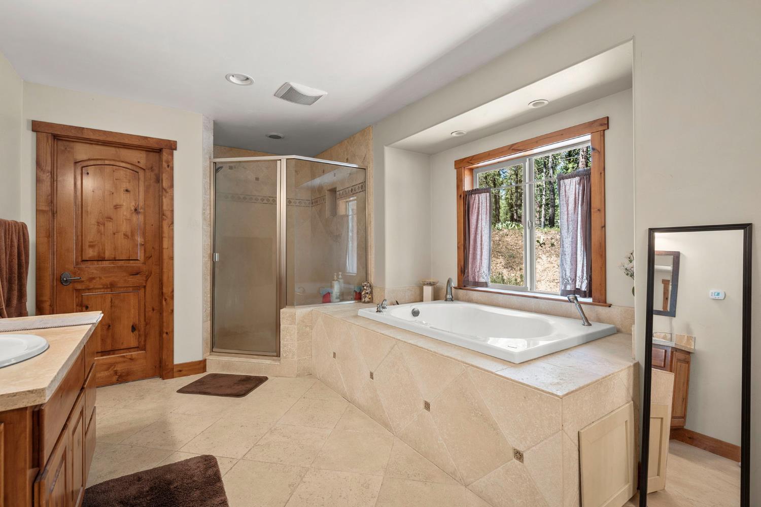 Detail Gallery Image 13 of 36 For 75 Pine Knoll Ct, Portola,  CA 96122 - 2 Beds | 2 Baths