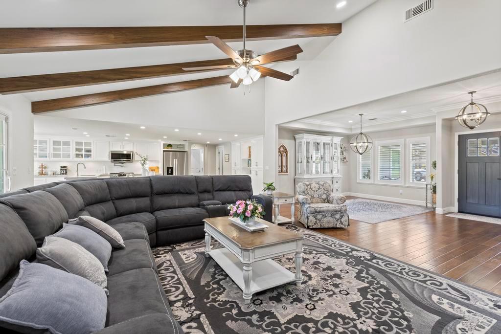 Detail Gallery Image 16 of 80 For 734 Mariner Loop, Yuba City,  CA 95991 - 4 Beds | 3 Baths