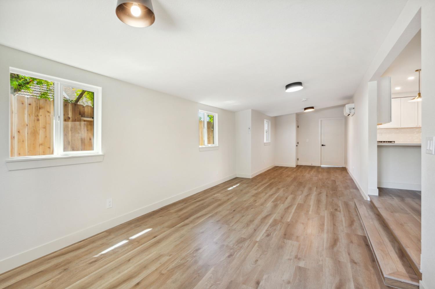 Detail Gallery Image 10 of 27 For 604 Myrtle Ave, West Sacramento,  CA 95605 - 4 Beds | 3 Baths
