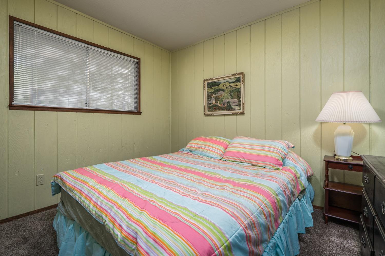 Detail Gallery Image 29 of 44 For 1644 Crystal Air Dr, South Lake Tahoe,  CA 96150 - 3 Beds | 1/1 Baths