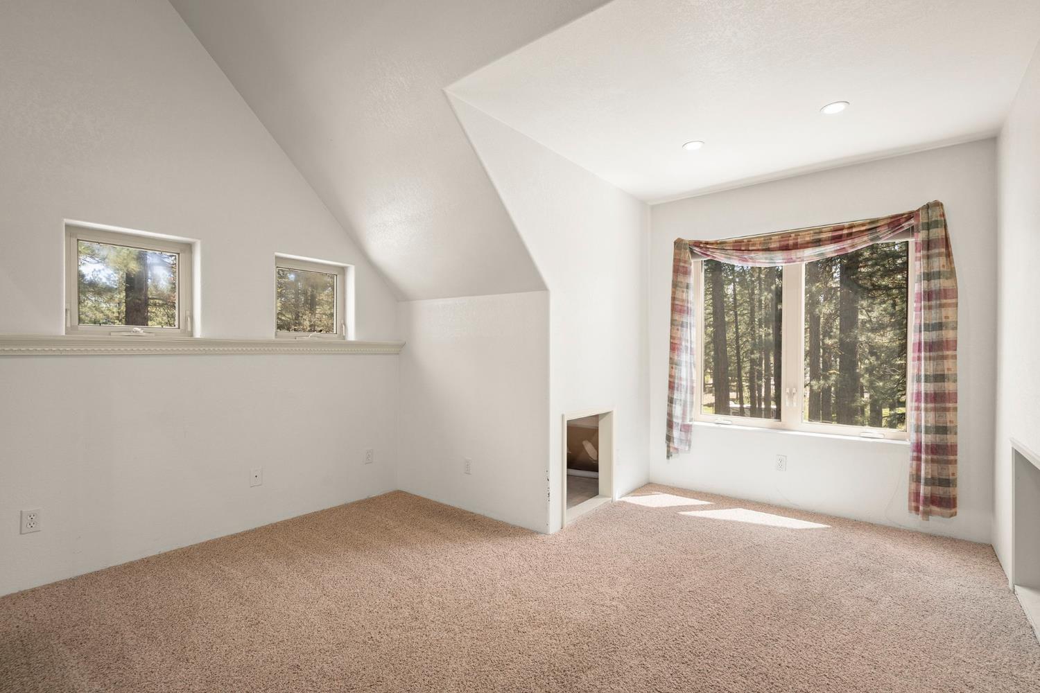 Detail Gallery Image 28 of 36 For 75 Pine Knoll Ct, Portola,  CA 96122 - 2 Beds | 2 Baths