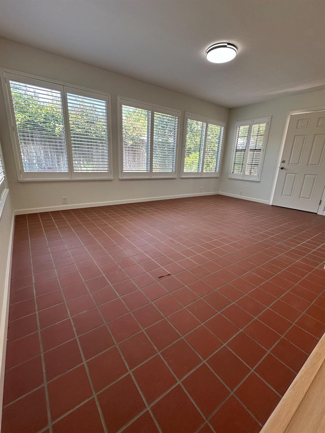 Detail Gallery Image 15 of 44 For 7969 Glenbar Way, Fair Oaks,  CA 95628 - 4 Beds | 2/1 Baths