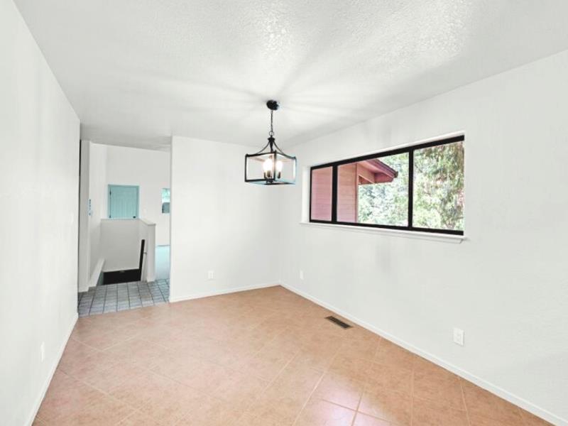 Francis Drive, Grass Valley, California image 7