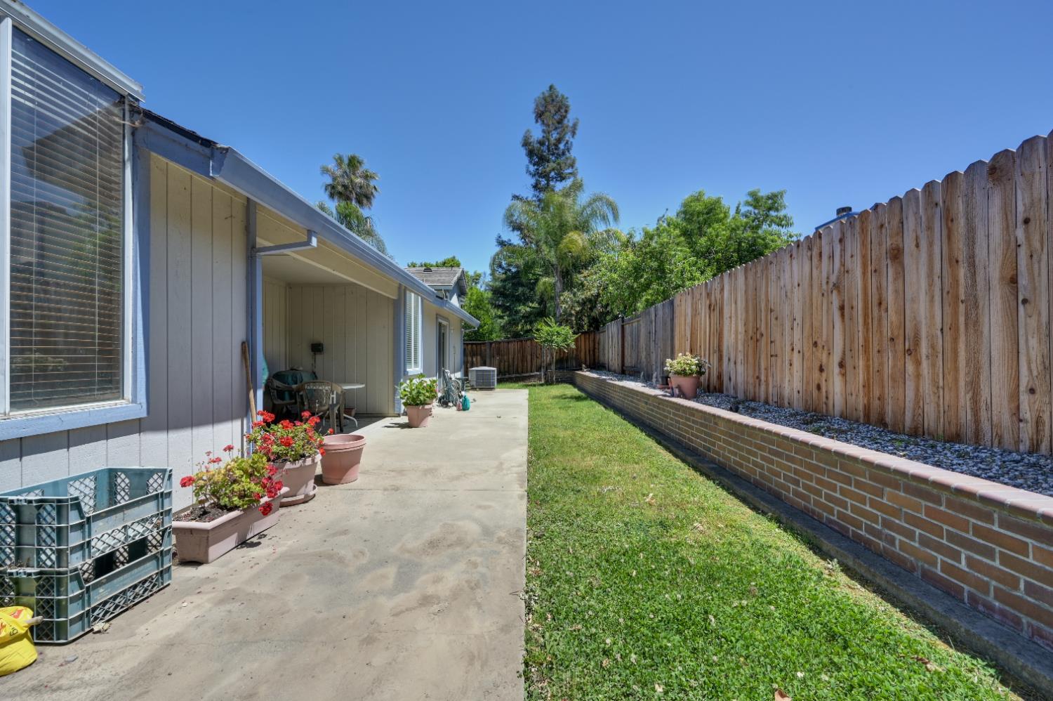 Detail Gallery Image 38 of 42 For 7827 River Estates Dr, Sacramento,  CA 95831 - 3 Beds | 2 Baths