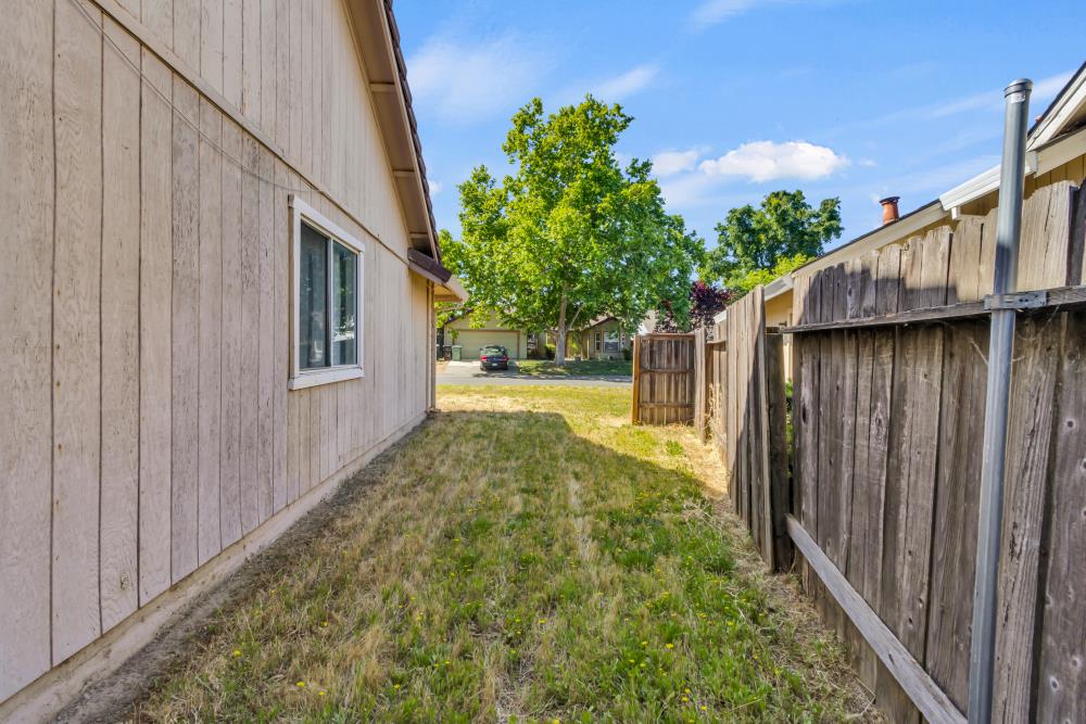 Detail Gallery Image 25 of 33 For 7926 Eagle Peak Way, Antelope,  CA 95843 - 3 Beds | 2 Baths