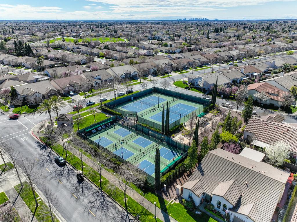 Detail Gallery Image 92 of 99 For 190 Montilla Cir, Sacramento,  CA 95835 - 2 Beds | 2 Baths