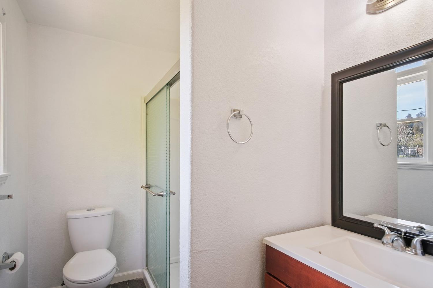 Detail Gallery Image 20 of 31 For 1224 N Central Ave, Modesto,  CA 95351 - 2 Beds | 2 Baths