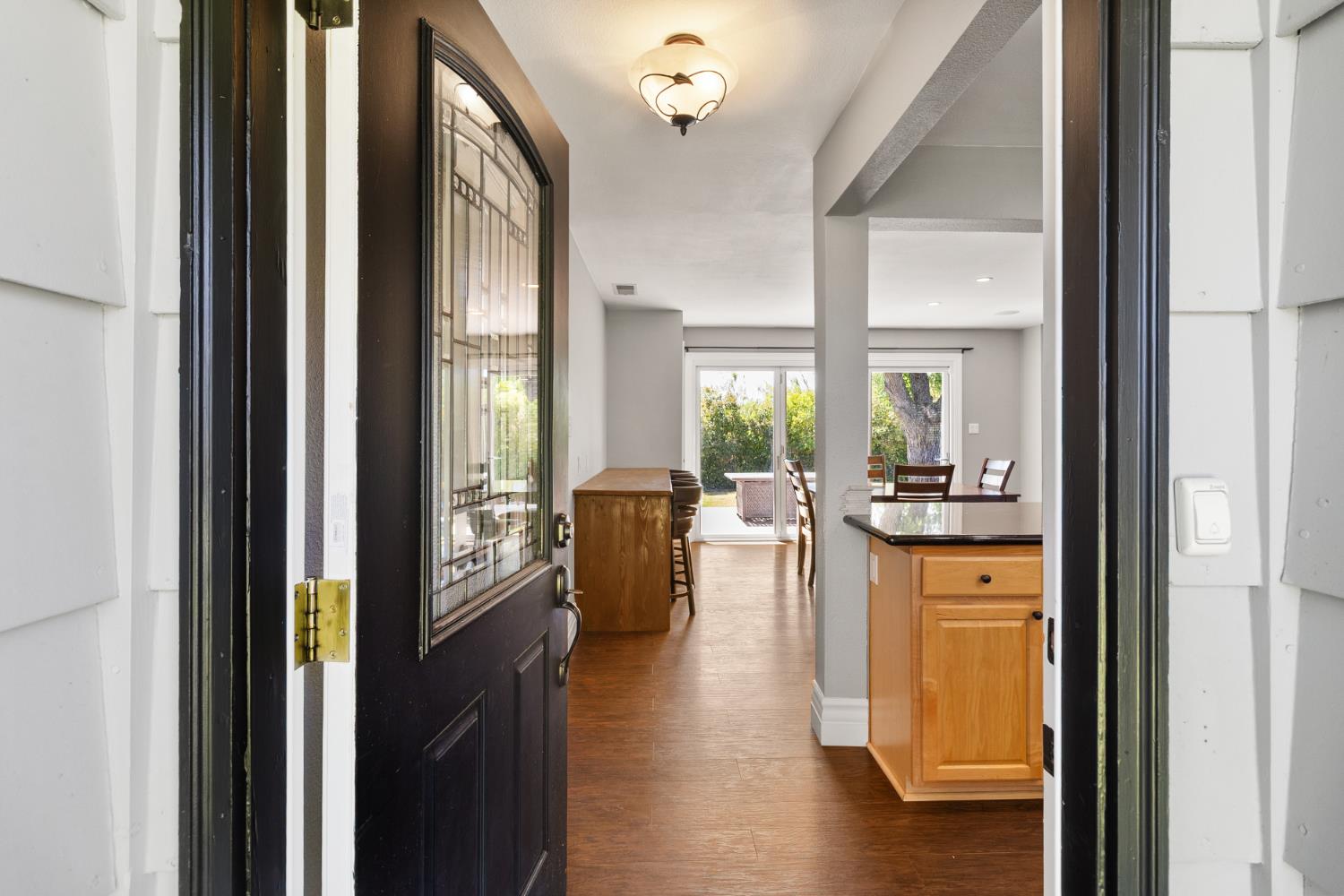 Detail Gallery Image 4 of 78 For 7332 West Ln, Granite Bay,  CA 95746 - 3 Beds | 2 Baths