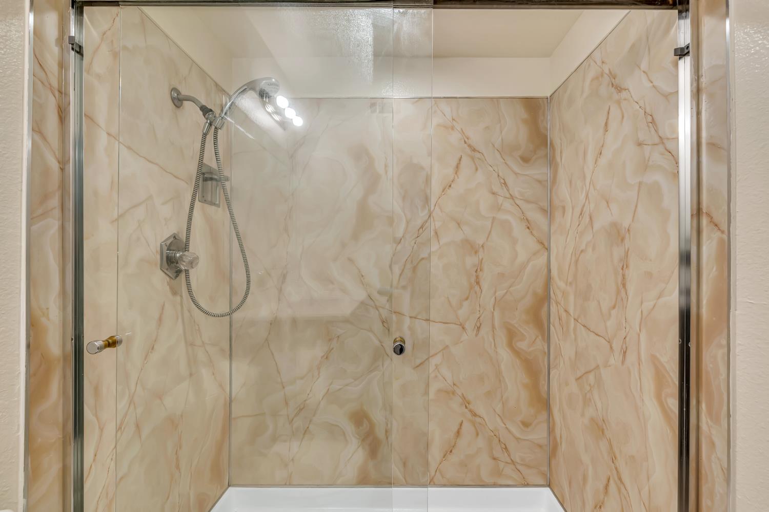 Detail Gallery Image 7 of 30 For 732 Bristlecone Way, Modesto,  CA 95351 - 3 Beds | 2 Baths